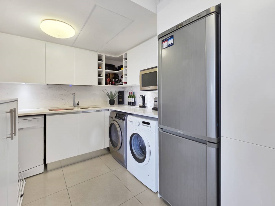 3 Bedroom Property for Sale in Mouille Point Western Cape